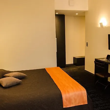 Hotel Le Vieux Beffroi 2*