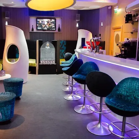 Hotel Le Vieux Beffroi 2*